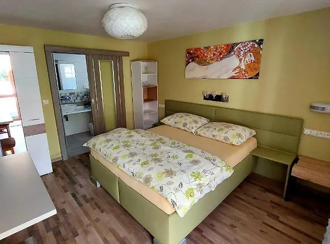 Olga Hotel Slavkov u Brna