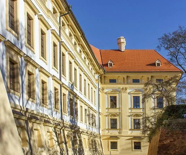 Olga Hotel Slavkov u Brna